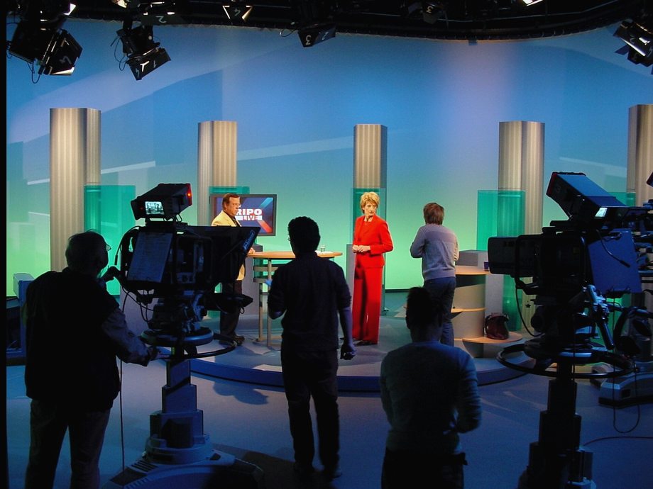 Puesta multicámara en estudio de televisión